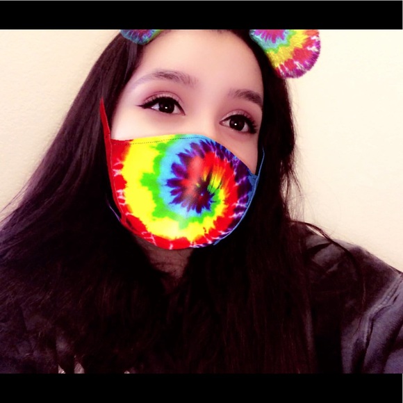 Meet your Posher, Cassandra - Picture 1 of 1